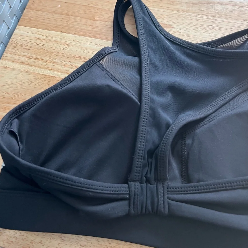 Fabletics Megan Black Mesh Sports Bra Size XS
